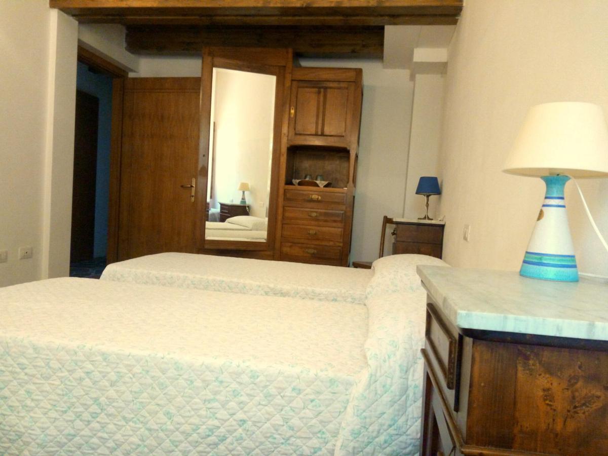 Lierus B&B Gonnosfanàdiga Exterior foto